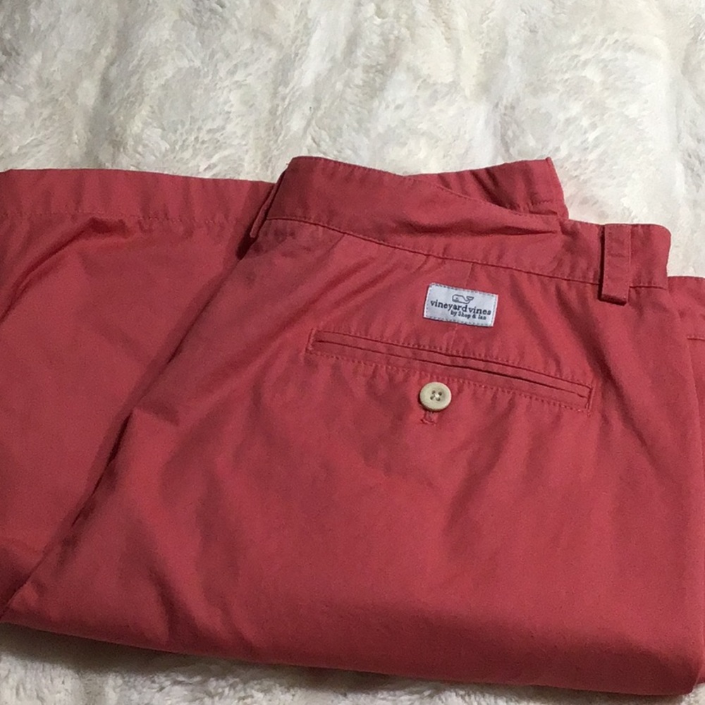 Vineyard Vines men’s shorts